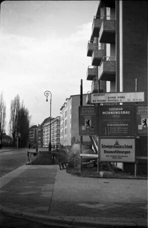 Berlin: Neubauten: Freiherr von Steinstraße
