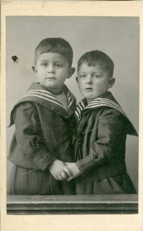 Fotografie zweier Jungen