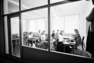 Freiburg: Berlitz Schule; Schreibmaschinenraum