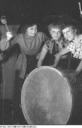 Dresden, Fasching in der Musikschule, Februar 1954