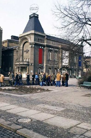 Berlin-Mitte, Bertolt-Brecht-Platz 1. Berliner Ensemble (um 1955 Wiederaufbau)