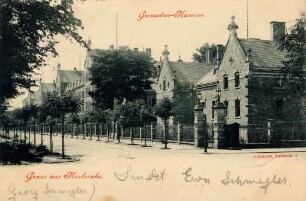 Postkartenalbum mit Motiven von Karlsruhe. "Gruß aus Karlsruhe. Grenadierkaserne"