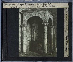 Ravenna, S. Apollinare in Classe : Detail: Ciborium