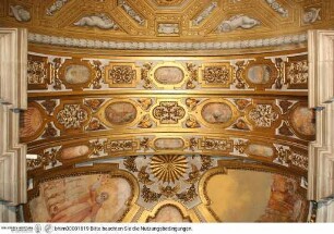 Arkadenbogendekoration der Cappella dello Spirito Santo