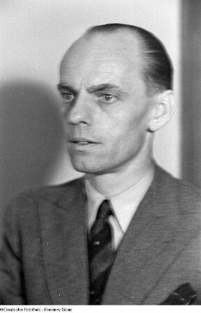 Porträtaufnahmen des Politikers Arthur Pieck, ab 1945 Leiter der Abteilung Personal und Verwaltung des 1. Berliner Nachkriegsmagistrats und von 1954.1961 Generaldirektor der Lufthansa der DDR
