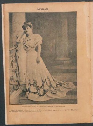 Modas - Vestido soirée, modelo de los modistos parisienses Armand y Martial - [Fotografía]