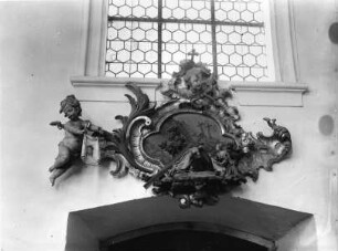 6. Kreuzwegstation: Veronika reicht Christus das Schweißtuch