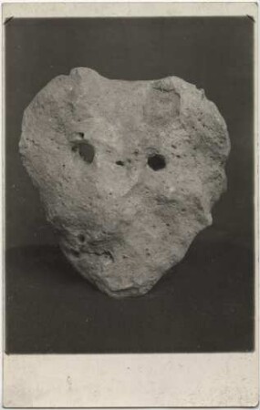 Kopfförmiger Stein