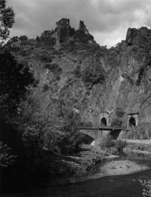 Altenahr. Burg Are (um 1100)