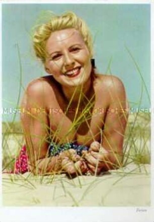 Frau am Strand