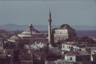 Reisefotos Türkei. Bursa. Stadtteilansicht mit Moschee
