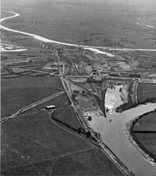 Staustufe Landesbergen/Weser im Bau