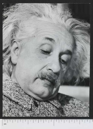 Porträtaufnahme Albert Einstein