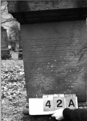 Grabstein 42A