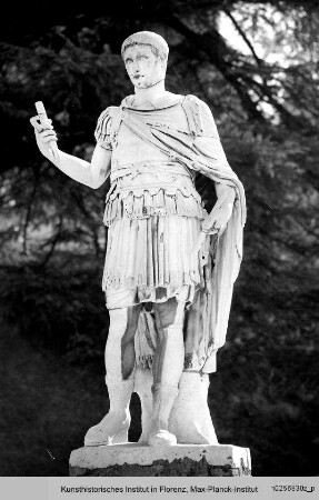 Statue des Kaisers Augustus (Körper Hinzufügung der 2. Hälfte des 2. Jahrhunderts n. Chr.)