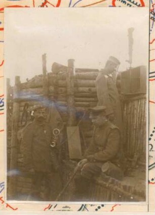 Foto von drei Soldaten im Innern einer Messstelle