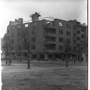 Negativ: Ruine, Wartburgstraße 25, 1950