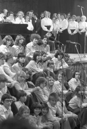 Badner Kinderchor. Feier des zehnjährigen Bestehens in der Festhalle Durlach