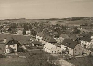 Blick vom Kirchturm nach Norden : Steinigtwolmsdorf (obersorbisch Wołbramecy), Blick vom Kirchturm nach Norden