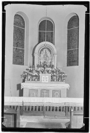 Katholische Kirche Königstein. Altar
