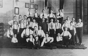 Arbeiterturner aus Johanngeorgenstadt : Arbeiterturner aus Johanngeorgenstadt mit Max Niedermaier