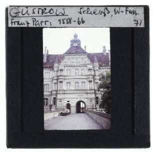Güstrow, Schloss : Westfassade