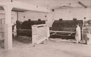 Dresden, Rosenstraße 99. Bäckerei der Dresdner Lebensmittelgesellschaft m.b.H., Zwei Automatbacköfen, je Ofen und je Stunde 10.000 Semmeln