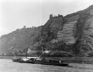 Rhein bei Kaub : Rhein bei Kaub. Blick auf Burgruinen
