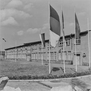 Neue polytechnische Oberschule Bautzen : Bautzen. Schulkomplex, Löbauer Straße. Außenansicht