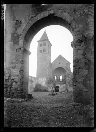 Bad Hersfeld. Stiftsruine. Blick zum Westbau