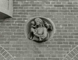 Medaillon mit Madonna