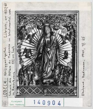 Lübeck, Heiliggeistspital: Schrein des Altars der Madonna im Schutzmantel und Rosenkranz
