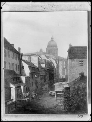 Blick über den Mühlengraben zum Stadtschloss