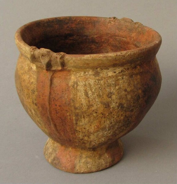 Clay vessel