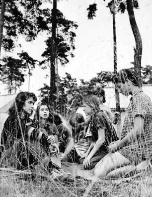 Kinder im Ferienlager, 1970er Jahre, SW-Foto © Kurt Schwarz