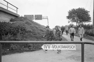 Internationaler Volkswandertag, ausgeschrieben von den Karlsruher Volkssport- und Wanderfreunden "Fidelitas"