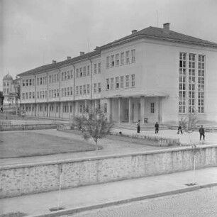 Das neue Schulgebäude in Karlowo