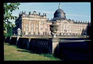 Neues Palais 29.8.75.