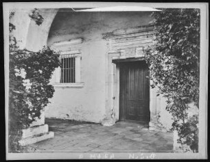 San Juan Capistrano Mission, Cal. Door of Chapel.