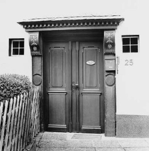 Sachteil Portal; Hohenstein, Im Tal 25