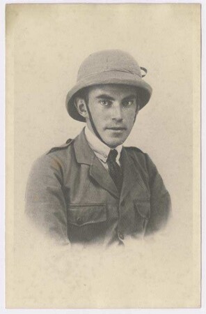 Emil Trinkler auf der Reise durch Afghanistan-Peshawar 1923 (27 jährig)