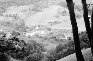 Kloster St. Ulrich bei Bollschweil von der Höhe
