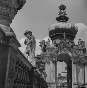 Dresden-Altstadt. Zwinger. Kronentor