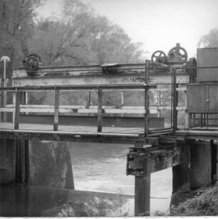 Stadtmühlenwehr : Spremberg. Stadtmühlenwehr, Wehranlage über die Spree. Teilansicht