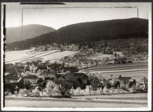 Tabarz/Thüringen. Blick auf Tabarz mit Datenberg
