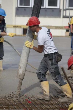 Bauarbeiter bei der Arbeit