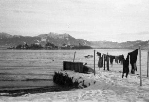 Gstad: Insel Frauenchiemsee, Vordergrund Wäsche