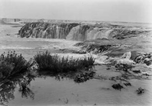 Wasserfall : Der Wasserfall "Salto dos Patos" des Rio Grande bei Icém.