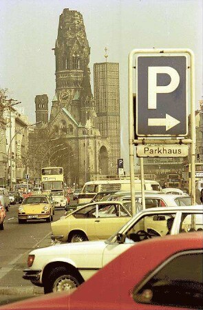 Berlin: Gedächtniskirche; Ku-Damm Ecke Joachimstaler Straße