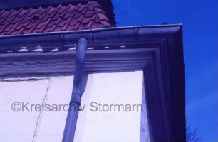 Blumendorf: Gut: westliches Torhaus: Dach Südost-Ecke